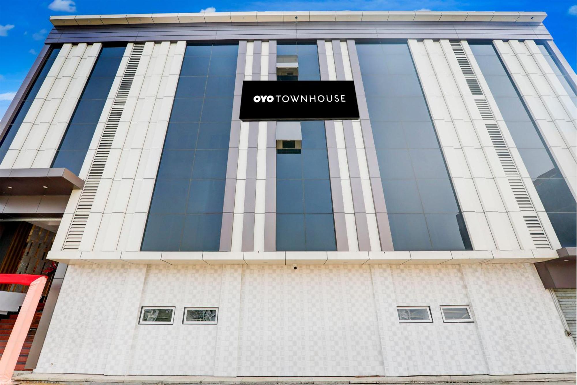 Hotel Super Townhouse Gls International Lucknow Exterior foto
