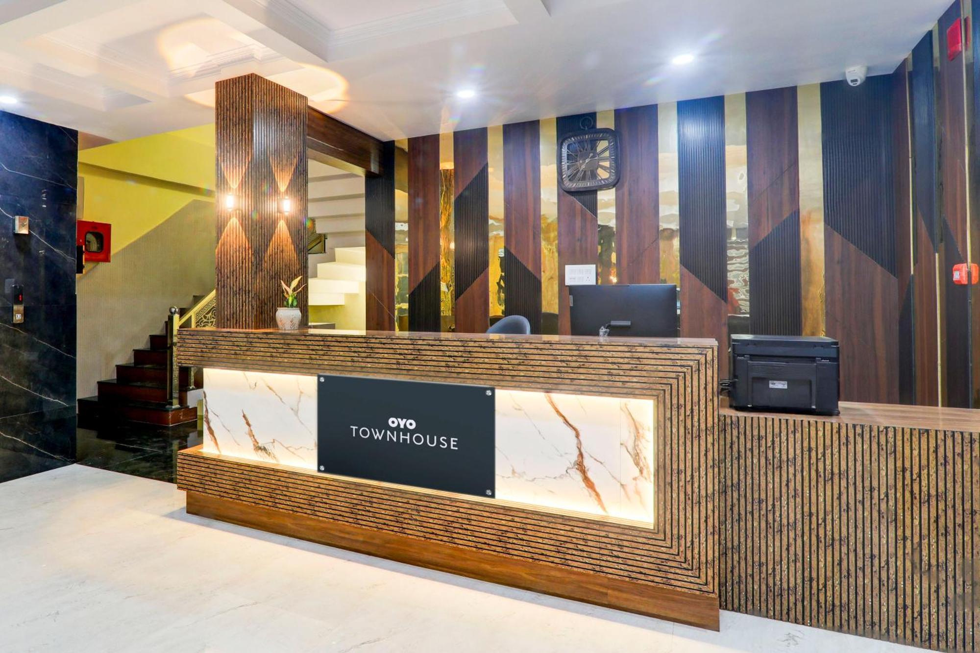 Hotel Super Townhouse Gls International Lucknow Exterior foto