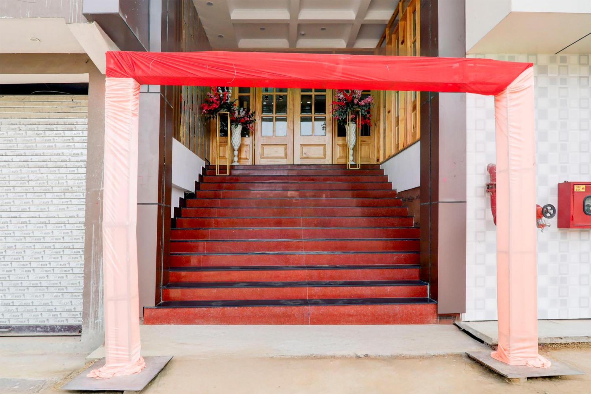 Hotel Super Townhouse Gls International Lucknow Exterior foto