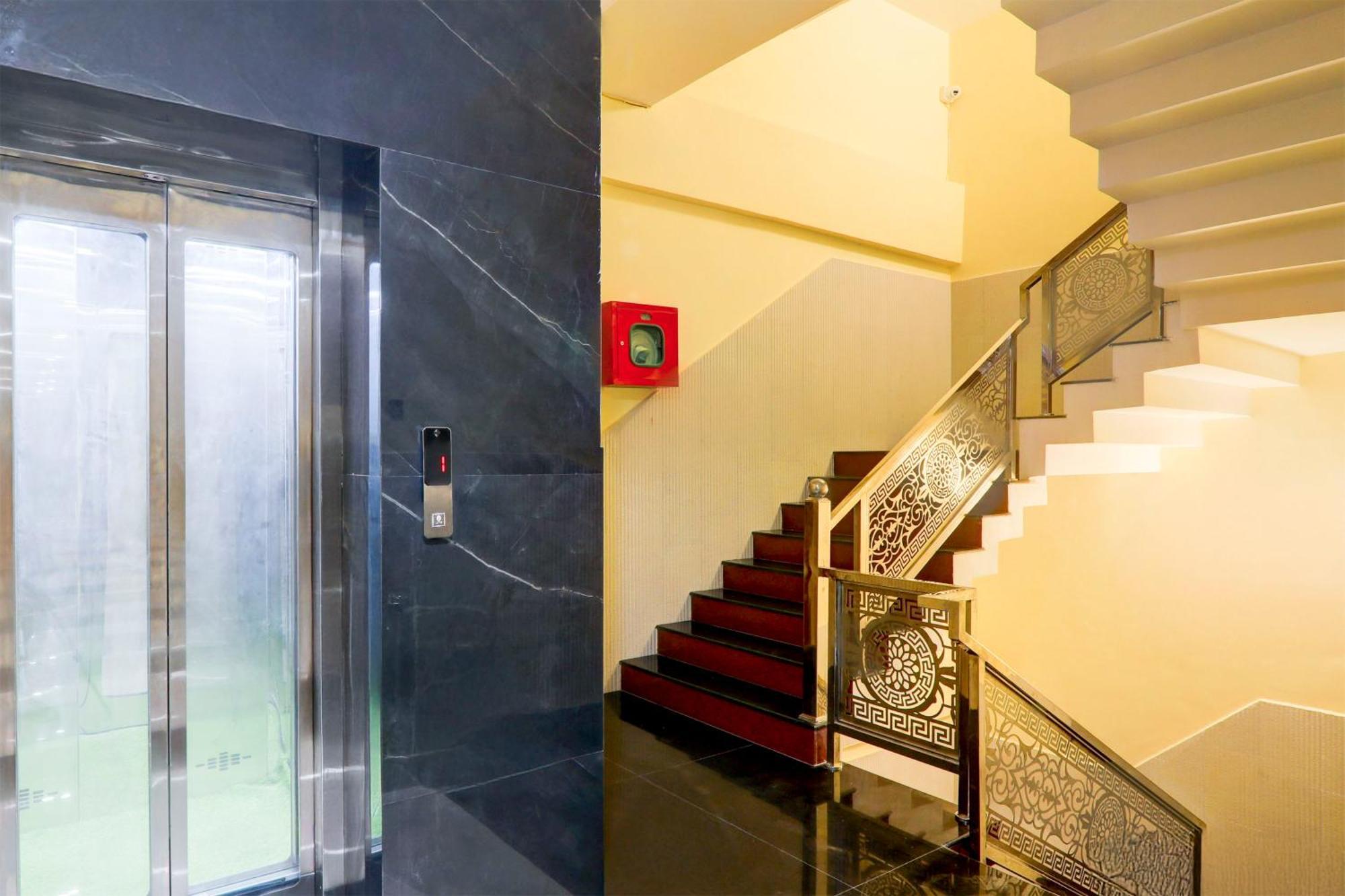 Hotel Super Townhouse Gls International Lucknow Exterior foto